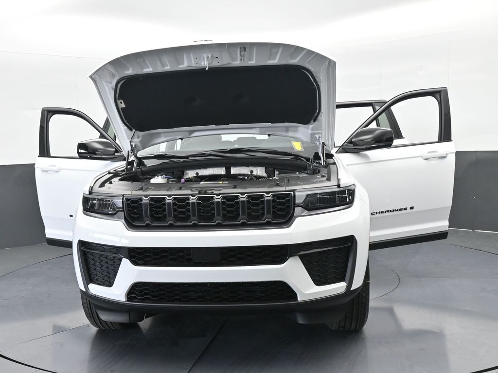 New 2026 Bright White Clearcoat Jeep Laredo image 71