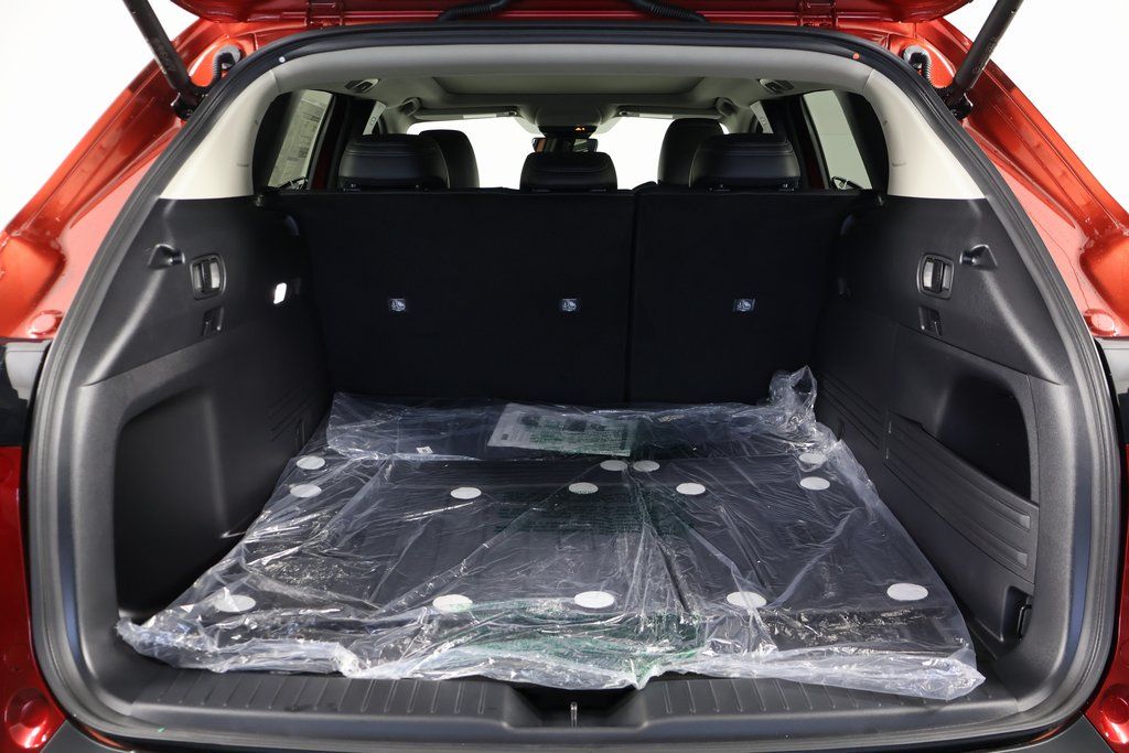 Thumbnail: 2026 Mazda CX-50 - 8