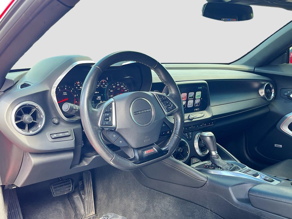 Used 2018 Red Chevrolet SS image 9