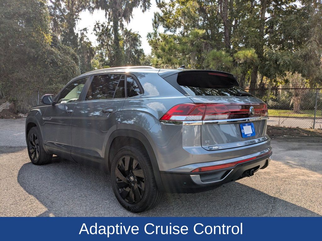 2024 Volkswagen Atlas Cross Sport 2.0T SE w/Technology