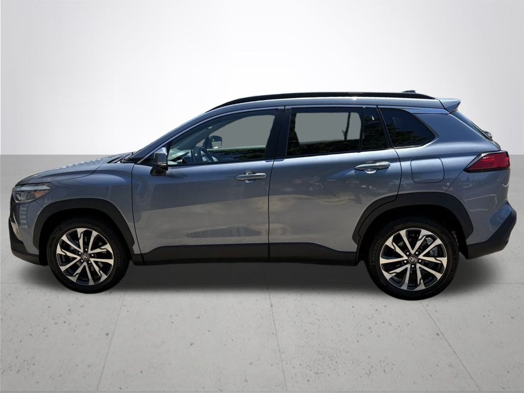 2023 Toyota Corolla Cross XLE