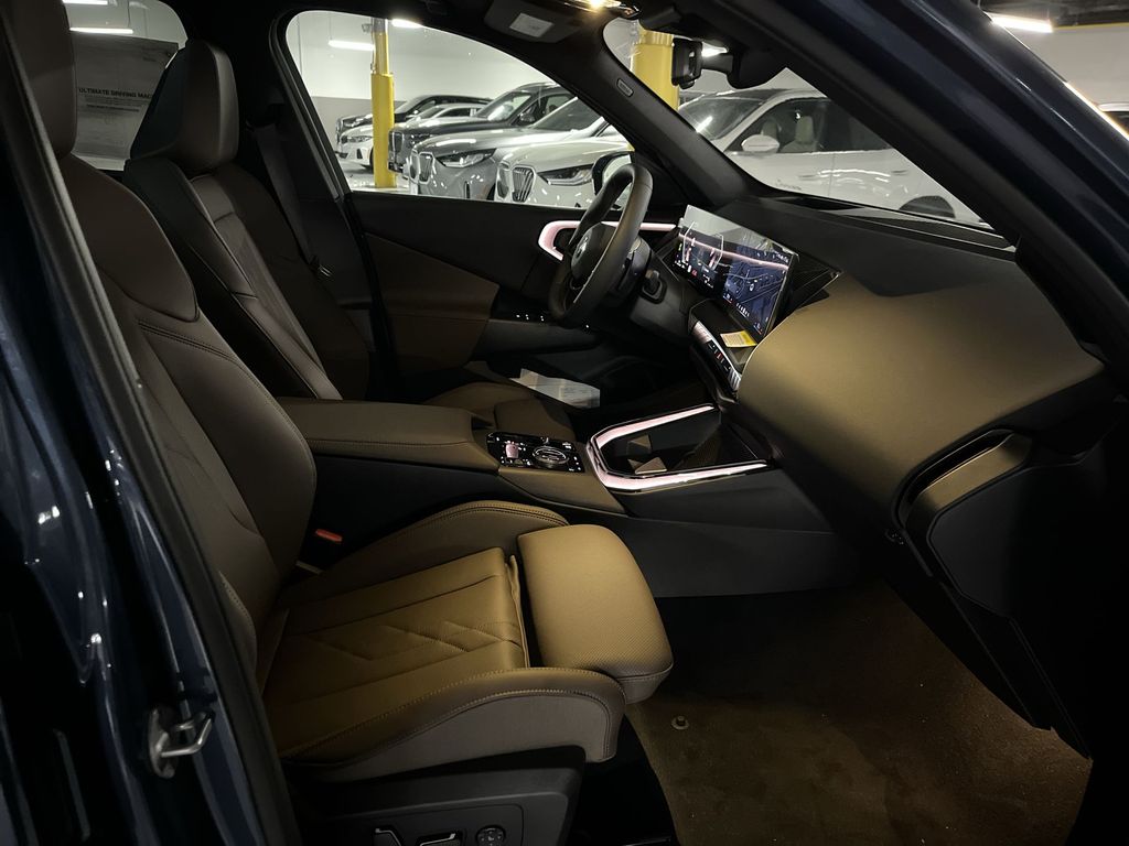 Thumbnail: 2025 BMW X3 - 25