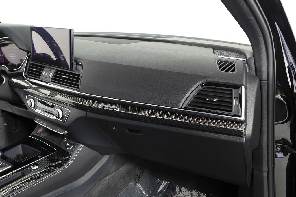 Thumbnail: 2023 Audi SQ5 - 14