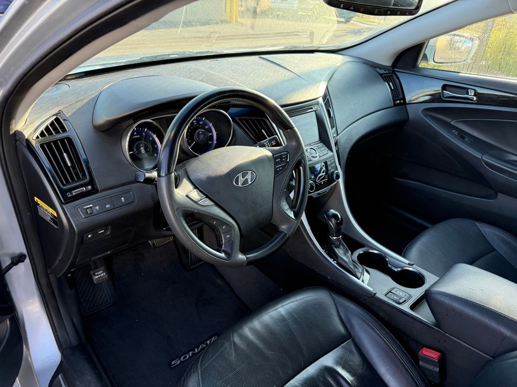 Thumbnail: 2013 Hyundai Sonata - 7