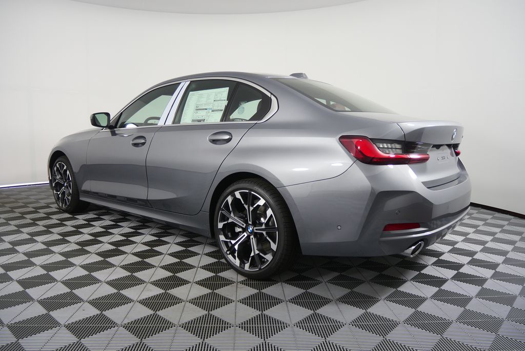 Thumbnail: 2026 BMW 3 Series - 5