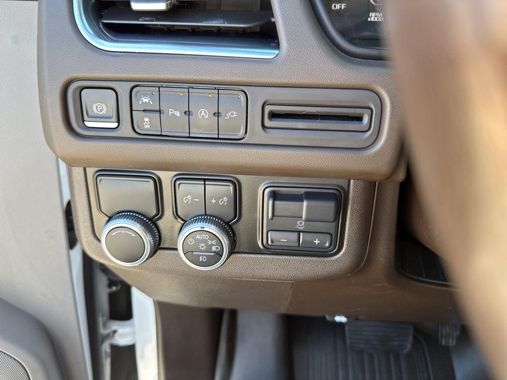 Used Car 2021 Gmc Yukon Xl  Slt For Sale Under $50,000 In Austin, Texas