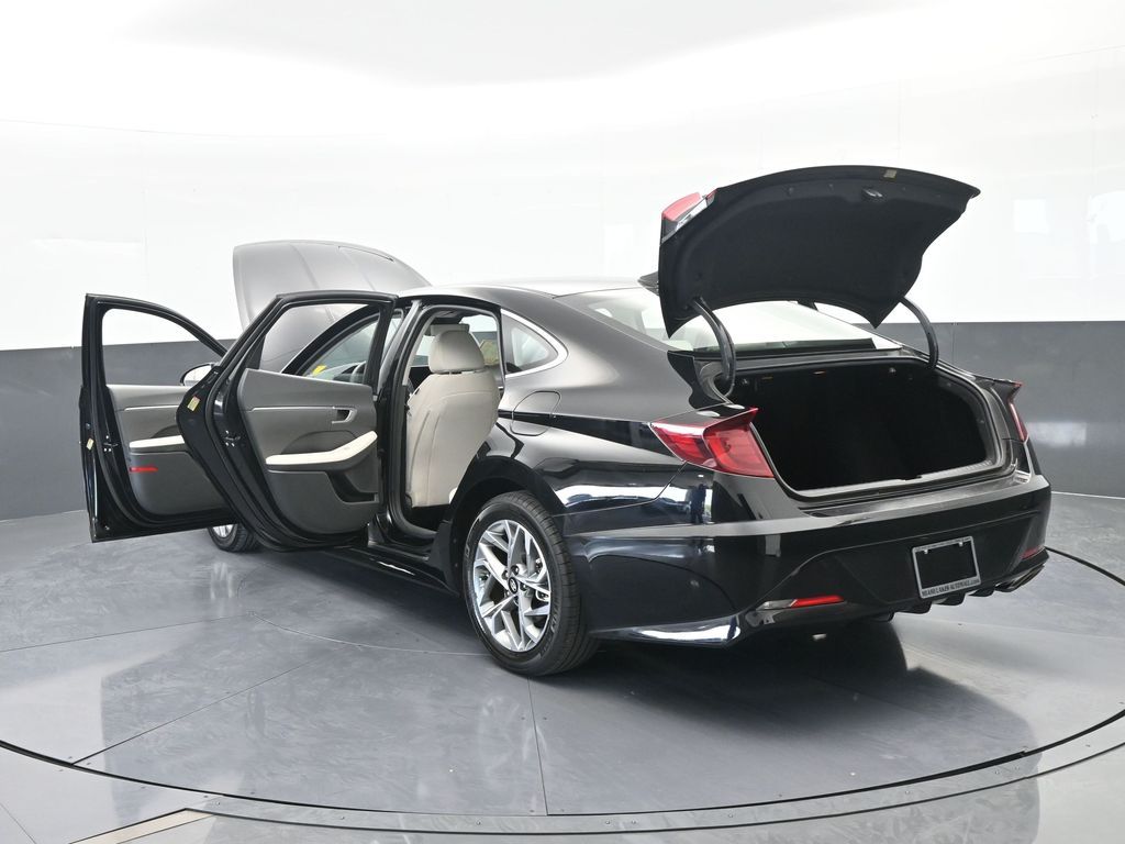 Used 2023 Onyx Black Hyundai SEL image 39