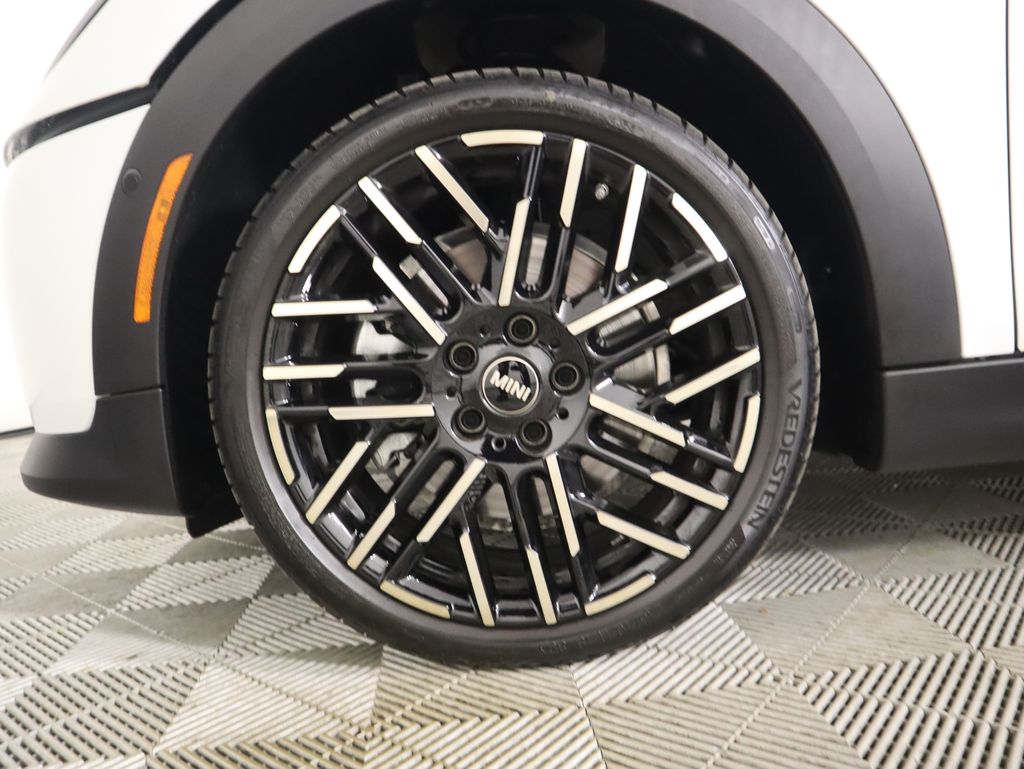 Thumbnail: 2025 MINI Cooper - 30