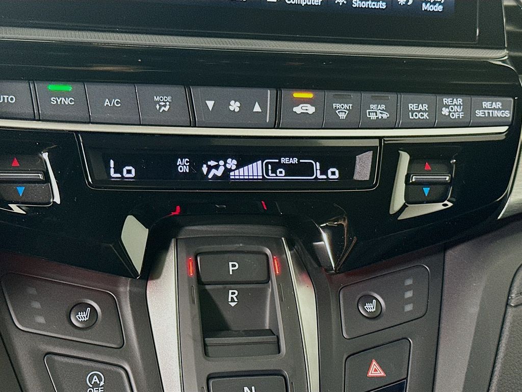 Thumbnail: 2026 Honda Odyssey - 10