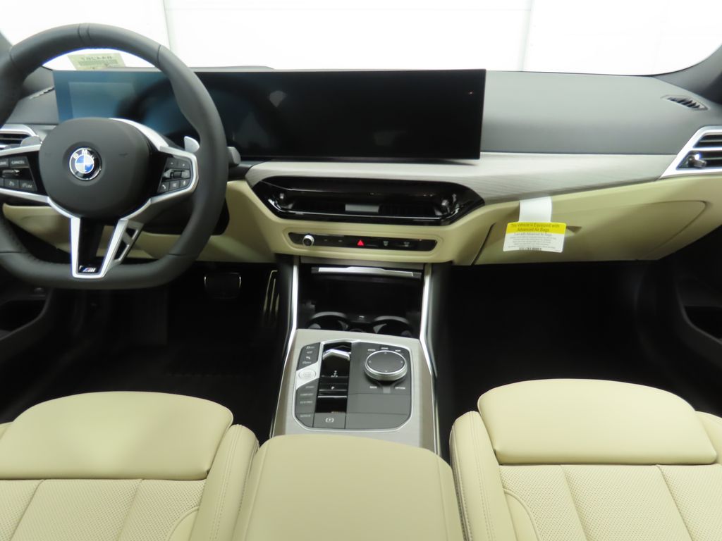 Thumbnail: 2026 BMW 3 Series - 13