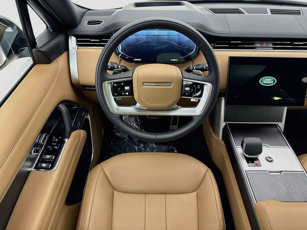 Thumbnail: 2026 Land Rover Range Rover - 11