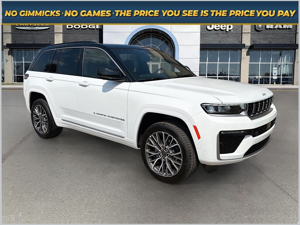 Bright White Clearcoat 2026 Jeep Grand Cherokee SUV / Crossover Four-Wheel Drive 8-Speed Automatic