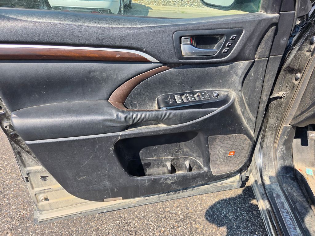 Used 2015 Toyota Highlander SUV