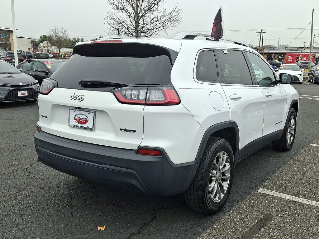Thumbnail: 2019 Jeep Cherokee - 6