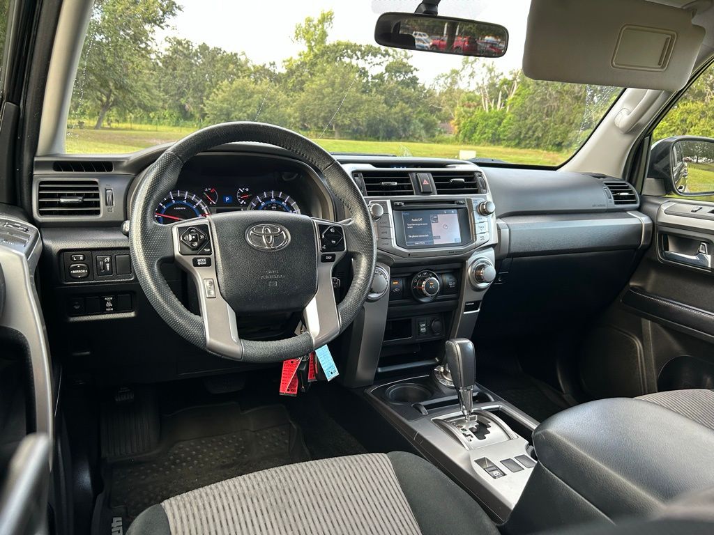 Thumbnail: 2017 Toyota 4Runner - 12