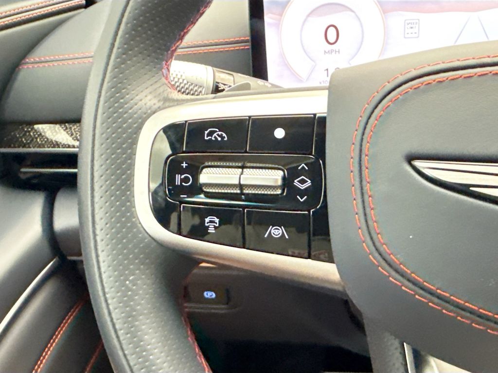 Thumbnail: 2025 Genesis GV80 - 13