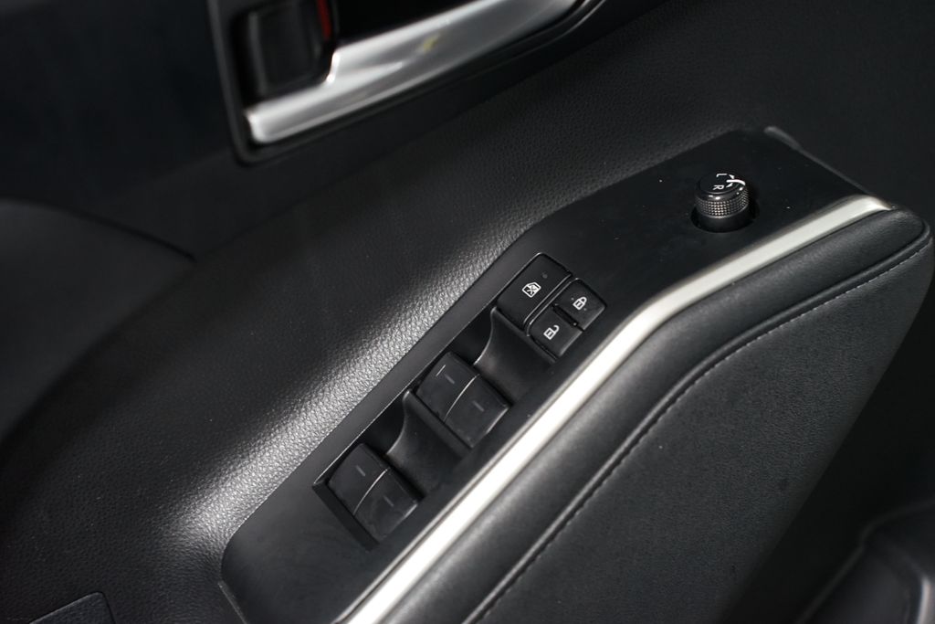 Thumbnail: 2024 Toyota Highlander - 32