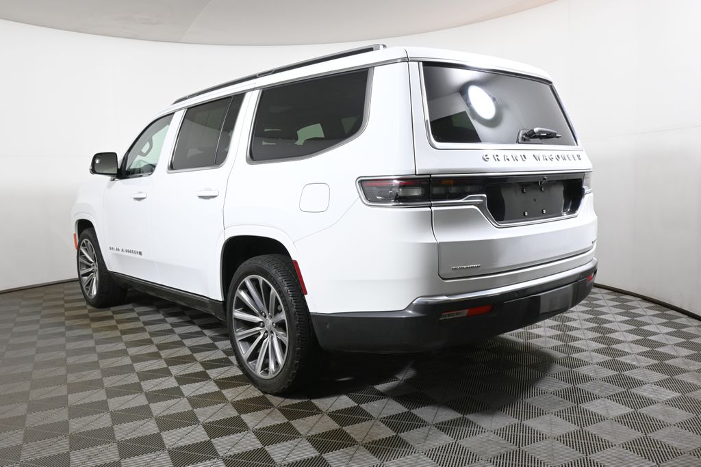 Thumbnail: 2022 Jeep Grand Wagoneer - 5