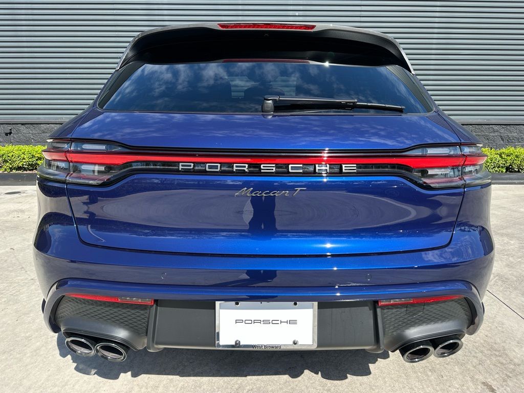 Thumbnail: 2026 Porsche Macan - 12
