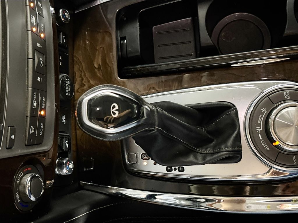 2019 INFINITI QX80 LUXE