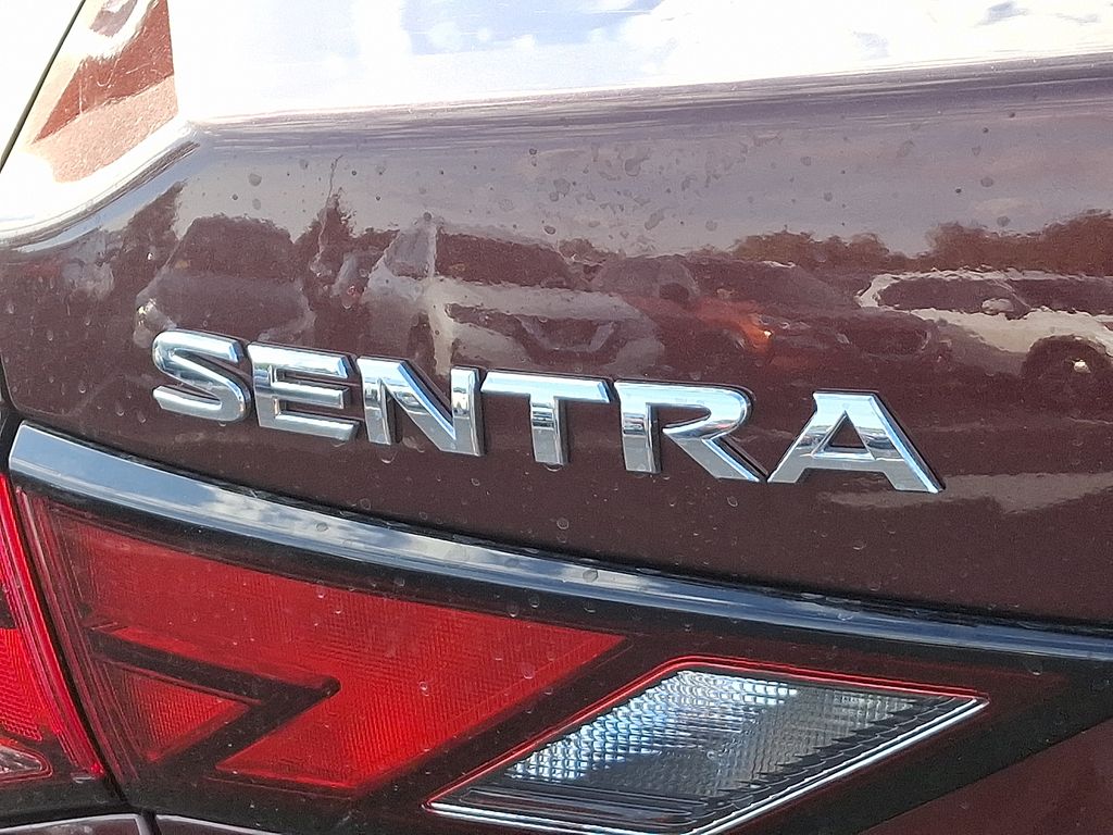 Thumbnail: 2025 Nissan Sentra - 10