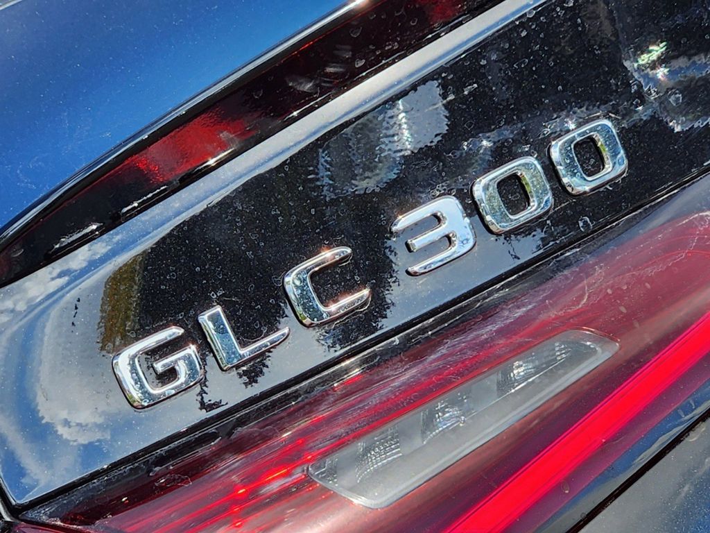 2025 Mercedes-Benz GLC GLC 300 Coupe 8