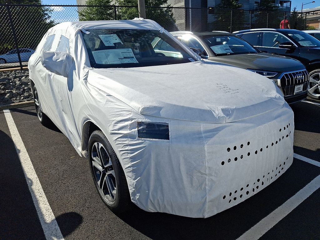 Thumbnail: 2025 Audi Q5 - 2