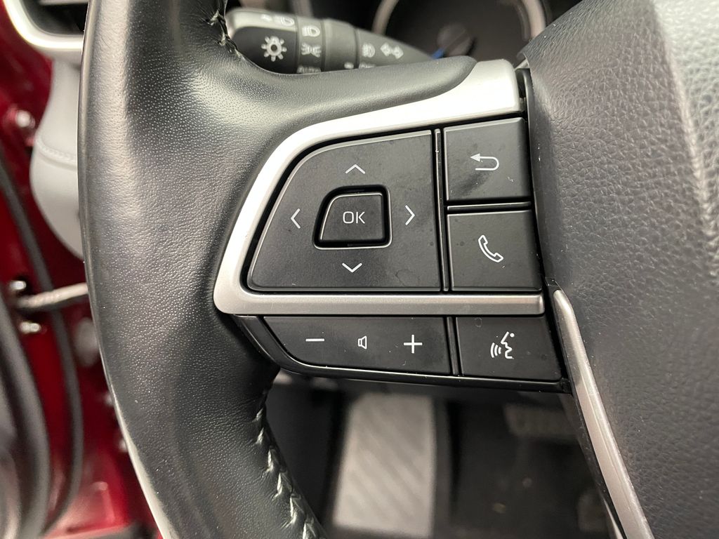 Thumbnail: 2022 Toyota Highlander - 22