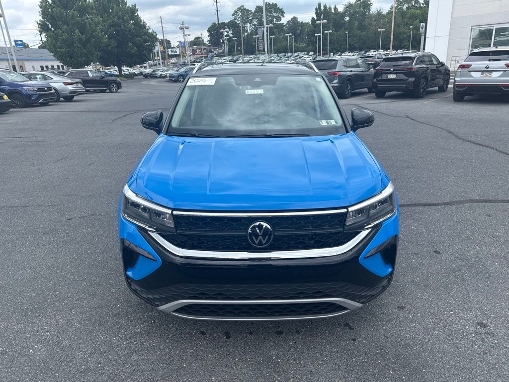 2024 Volkswagen Taos 1.5T SE Blue at Subaru and VW of Moon Township