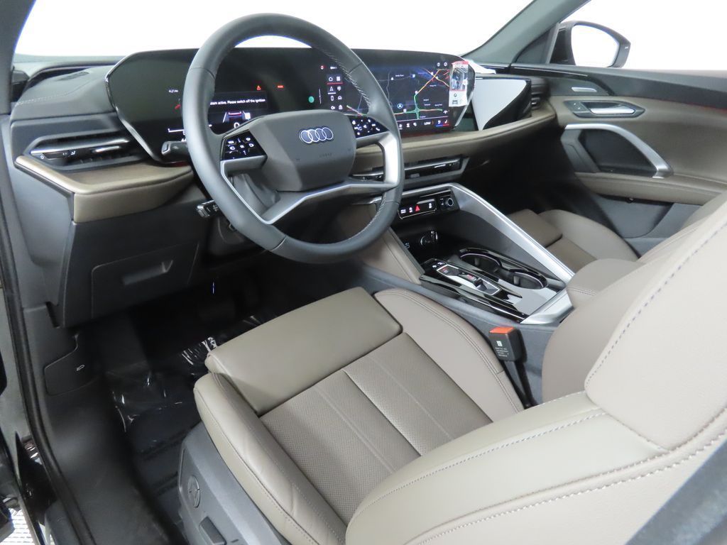 Thumbnail: 2025 Audi Q5 - 25