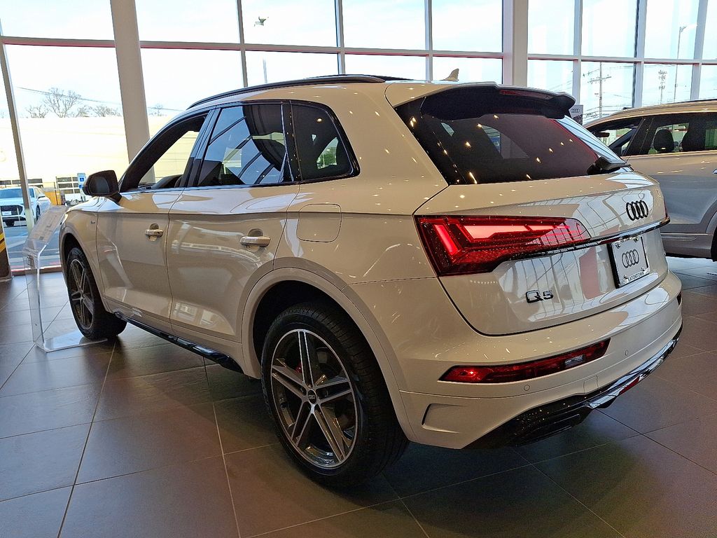 2025 Audi Q5  4