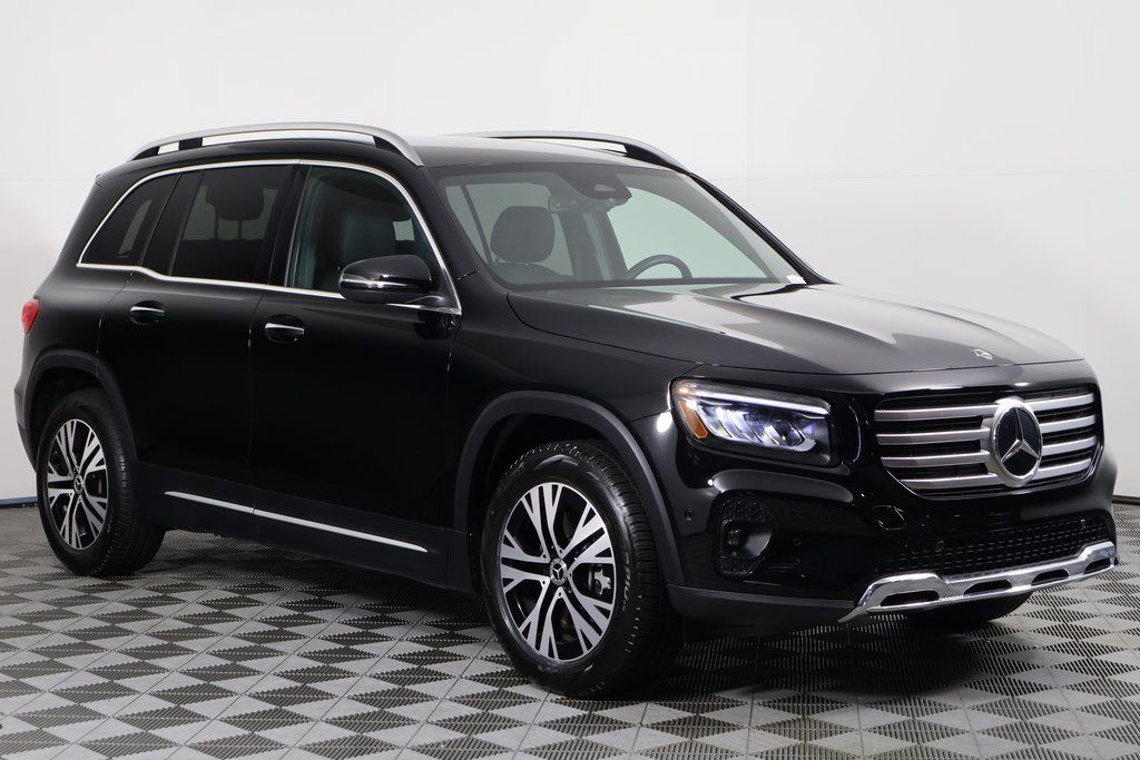 Thumbnail: 2025 Mercedes-Benz GLB - 3