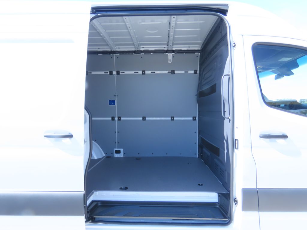 Thumbnail: 2025 Mercedes-Benz Sprinter - 24