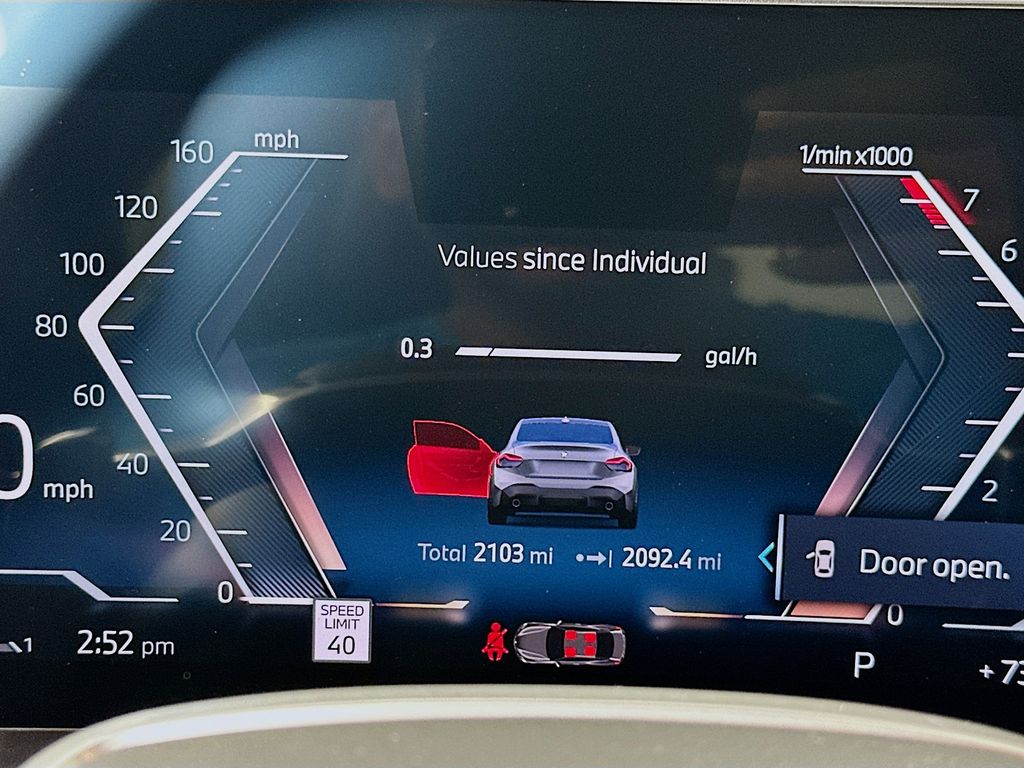 Thumbnail: 2025 BMW 2 Series - 12