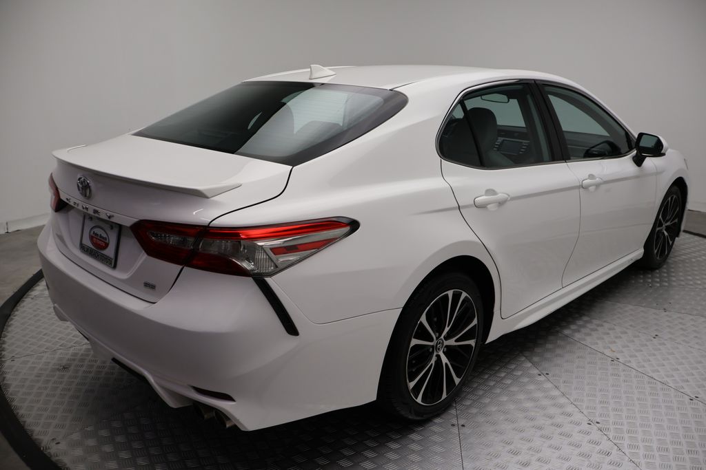 Thumbnail: 2019 Toyota Camry - 8