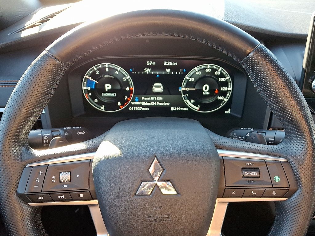 Thumbnail: 2022 Mitsubishi Outlander - 20