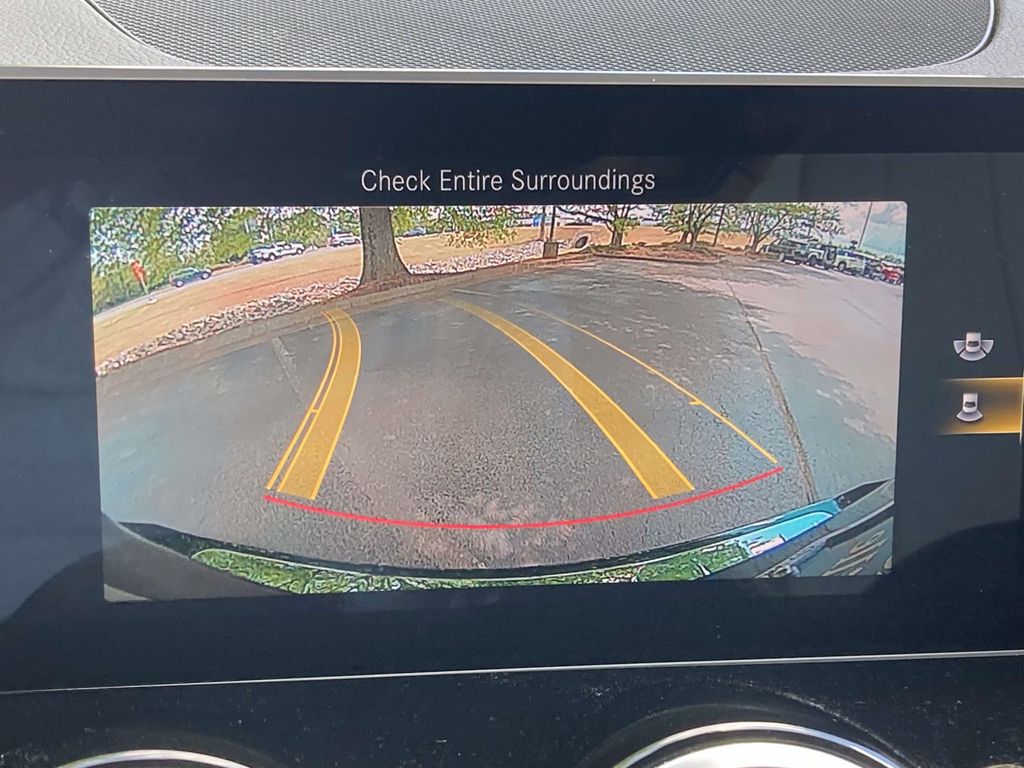 Used 2020 Black Mercedes-Benz GLB 250 image 13