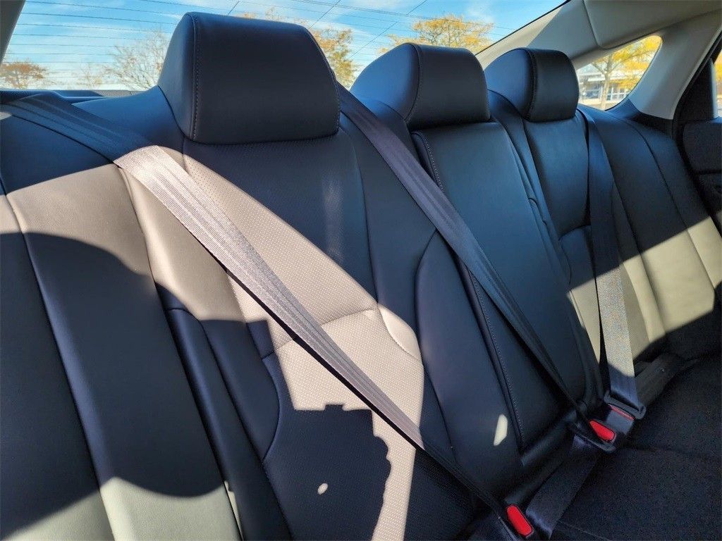 Used 2025 Gray Honda Touring image 23