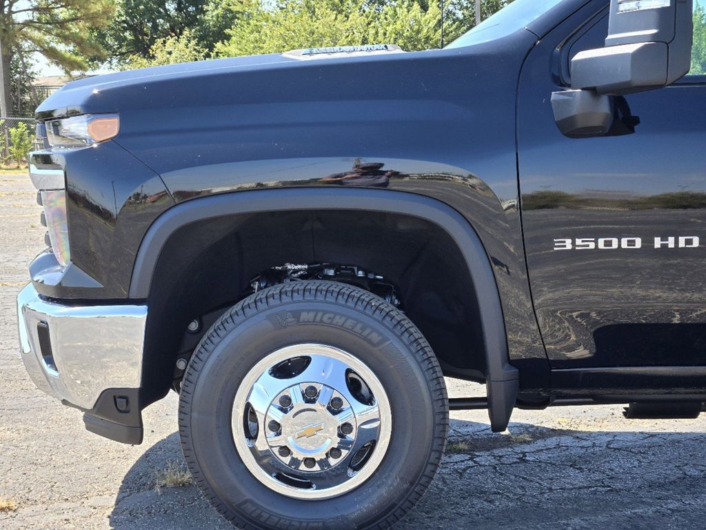 2025 Chevrolet Silverado 3500HD LT 5