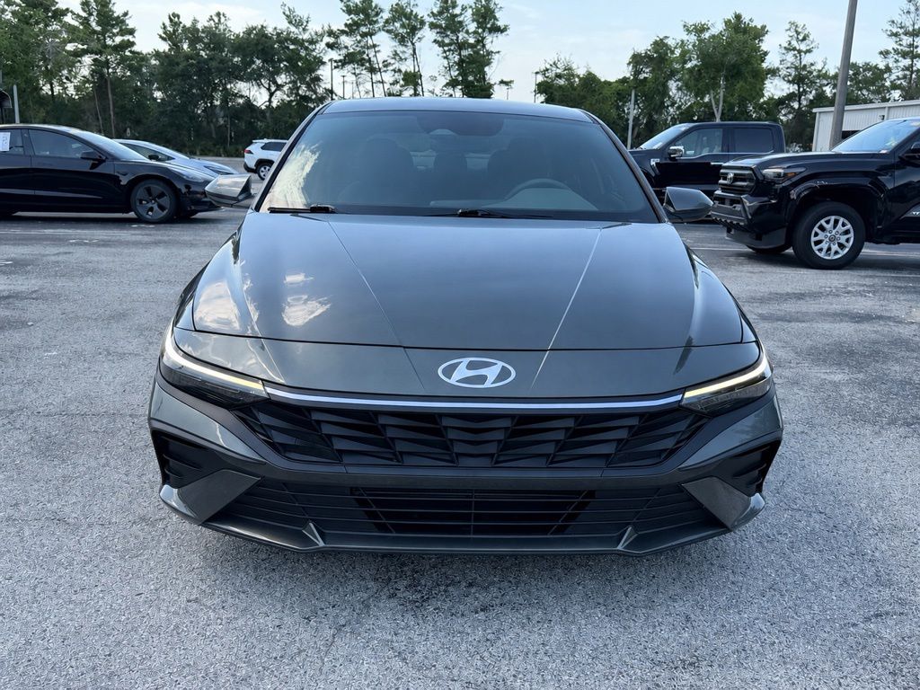 Used 2024 Hyundai Elantra Sedan