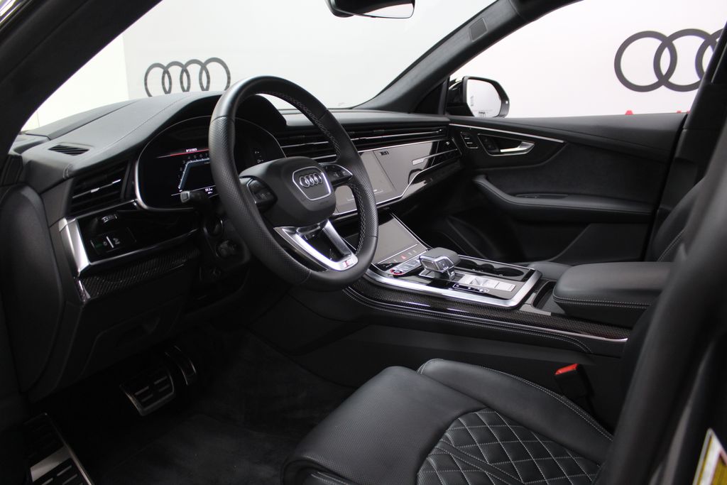Thumbnail: 2023 Audi SQ8 - 11