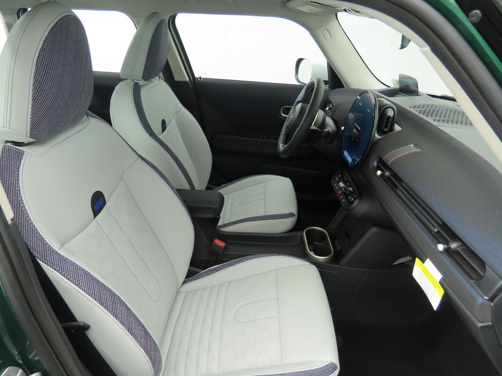 Thumbnail: 2025 MINI Cooper - 23