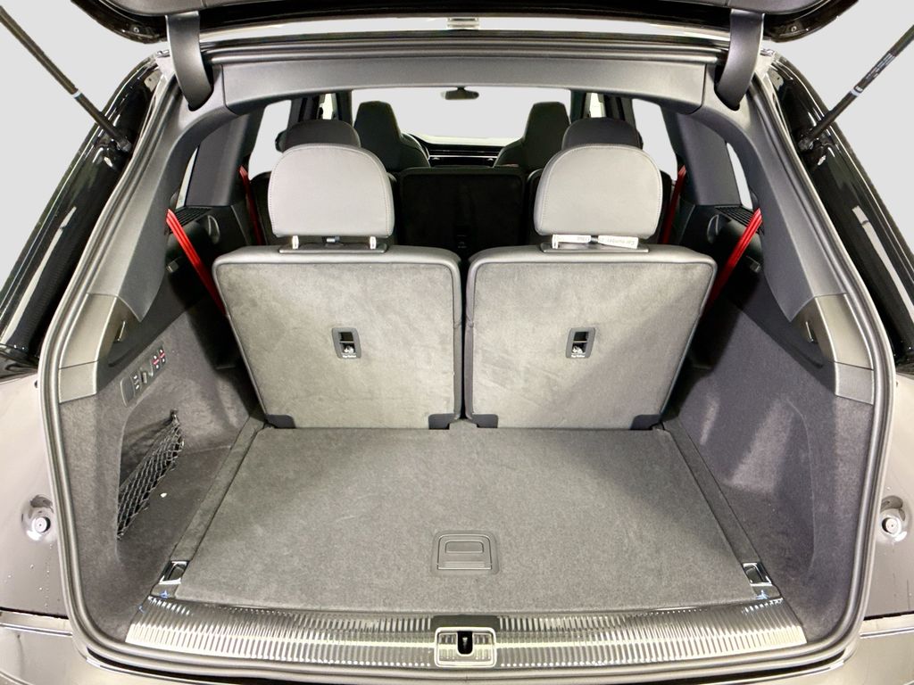 Thumbnail: 2026 Audi Q7 - 29