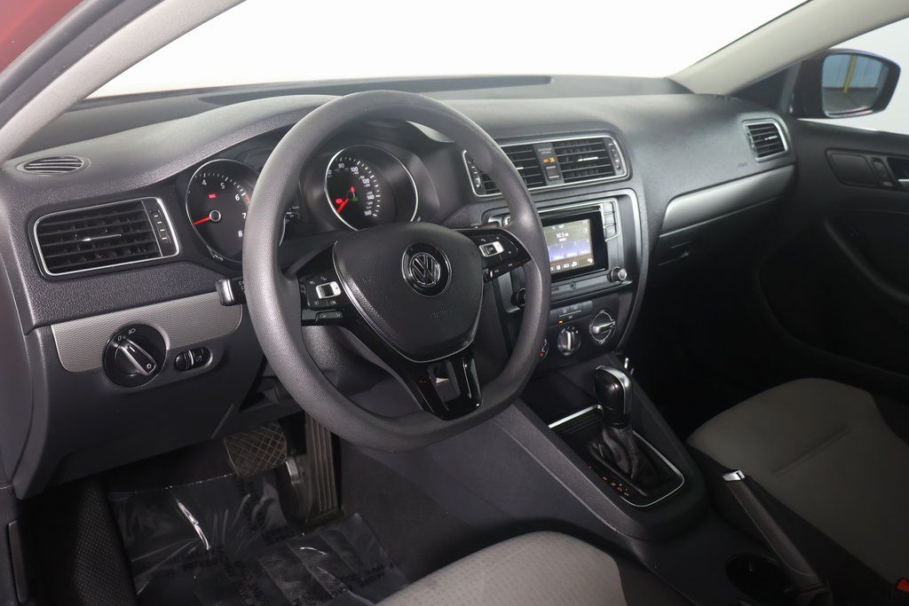 2017 Volkswagen Jetta S 7