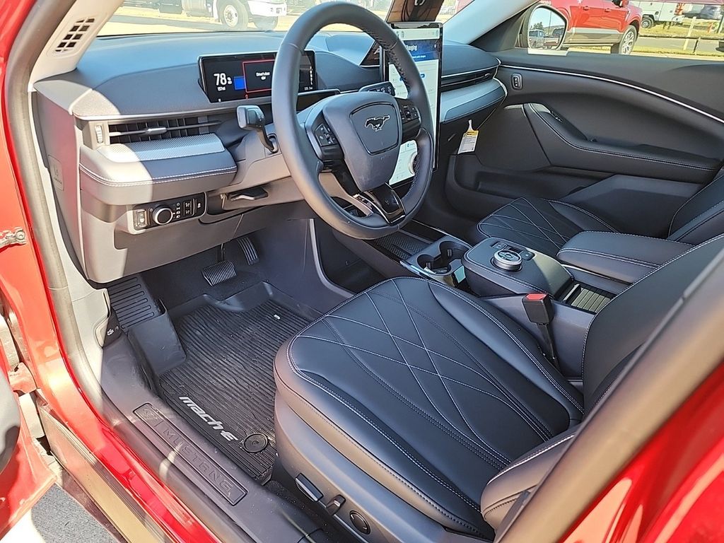 2023 Ford Mustang Mach-E Select photo