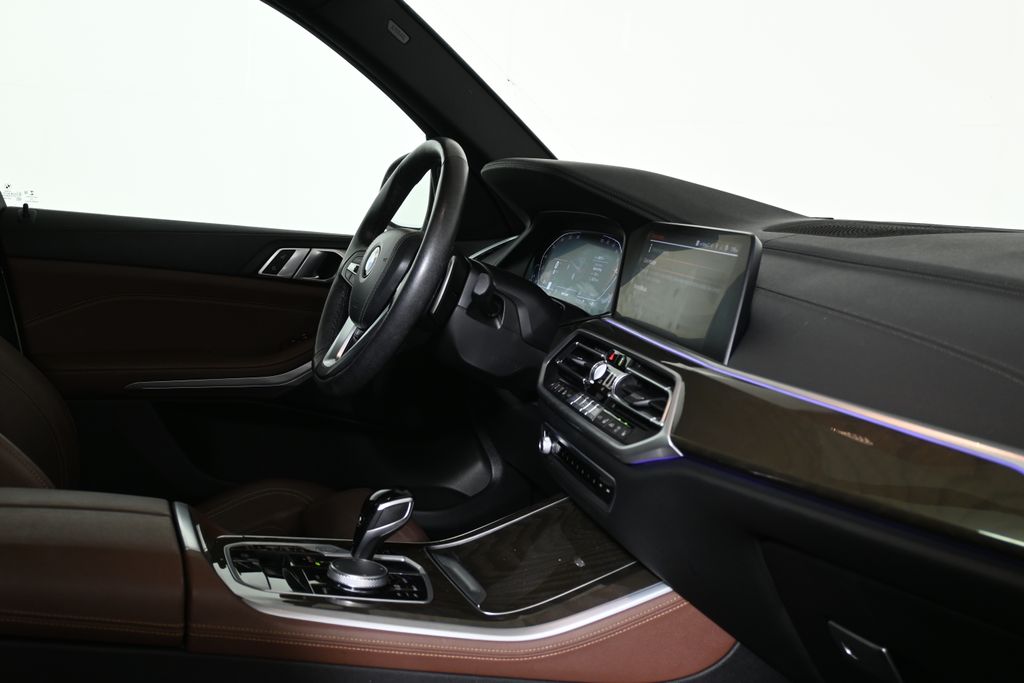 Thumbnail: 2022 BMW X5 - 8