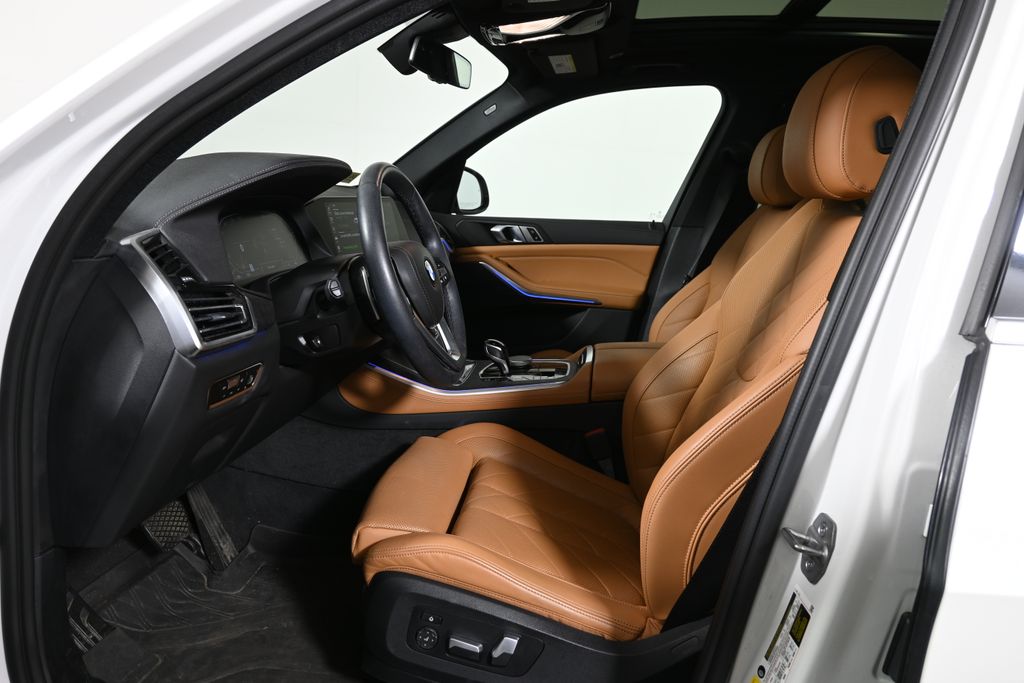 Thumbnail: 2023 BMW X5 - 3