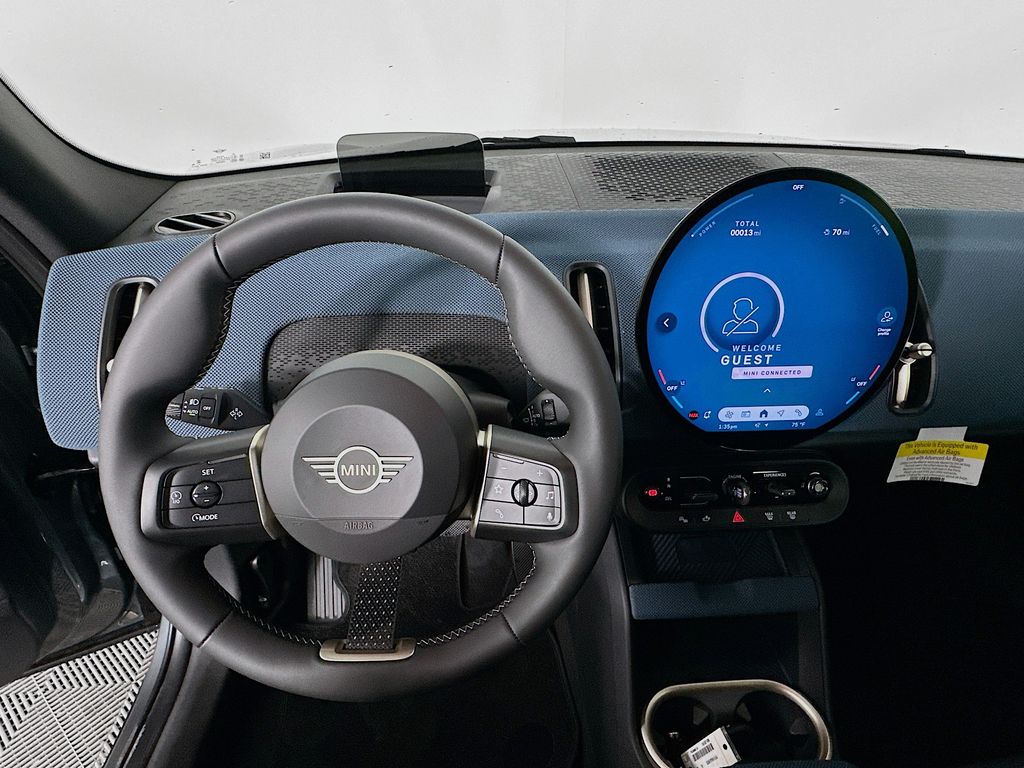 2025 MINI Cooper Countryman Iconic 10