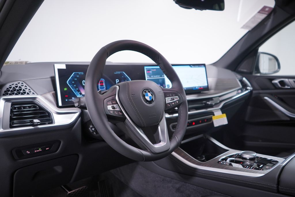 Thumbnail: 2026 BMW X5 - 6