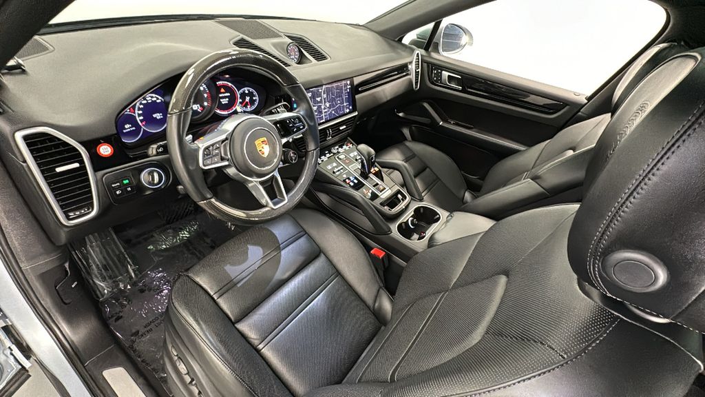 2023 Porsche   4